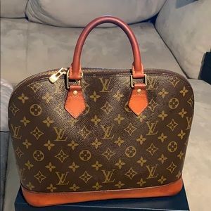 Louis Vuitton Alma PM
